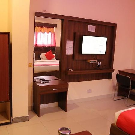 Kumaran Millenium Residency Hotel Vellore Luaran gambar