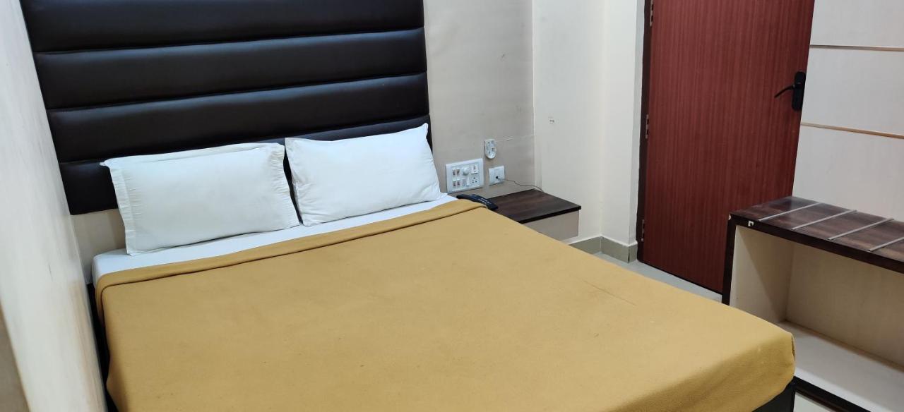 Kumaran Millenium Residency Hotel Vellore Luaran gambar